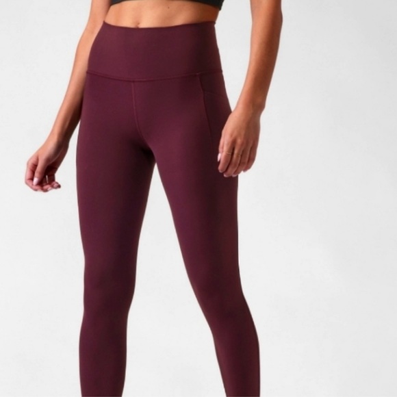 Athleta Pants - Athleta Mercer tight leggings maroon Preowned Sz medium side pockets activewear